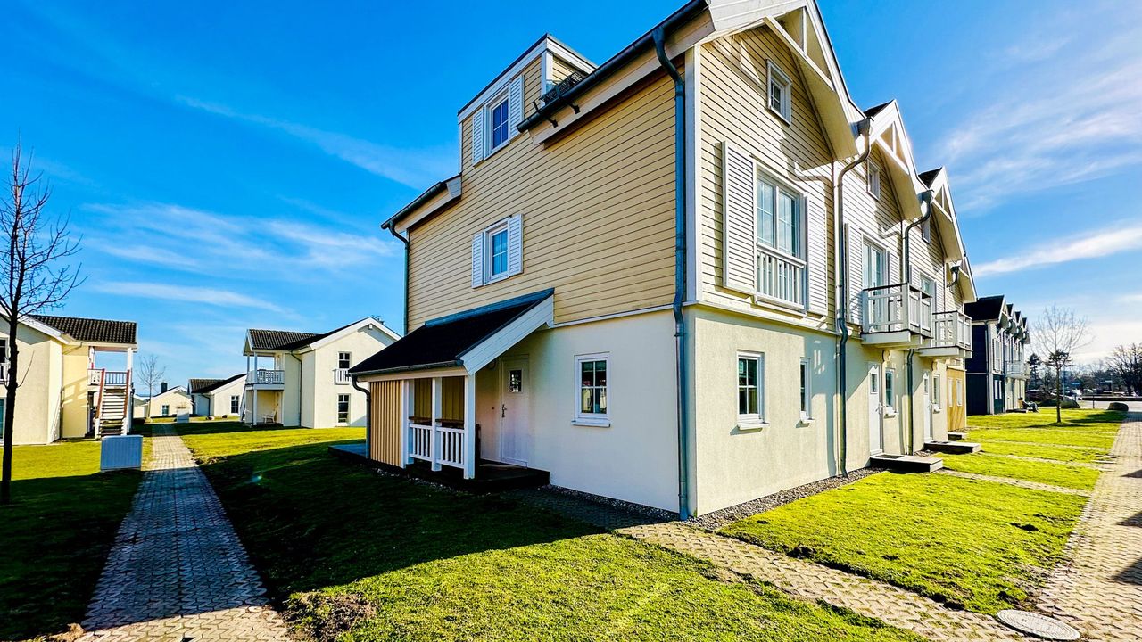 Fassade / Eingang Fassade / Eingang